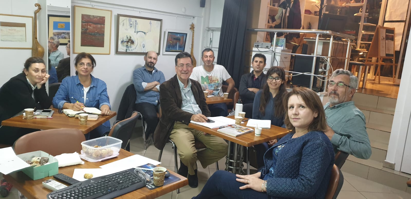 Gürcülerin Mesafeleri Aşan Onlain(Uzaktan) Deda Ena Macerası:Hacer Özkan ile Söyleşi