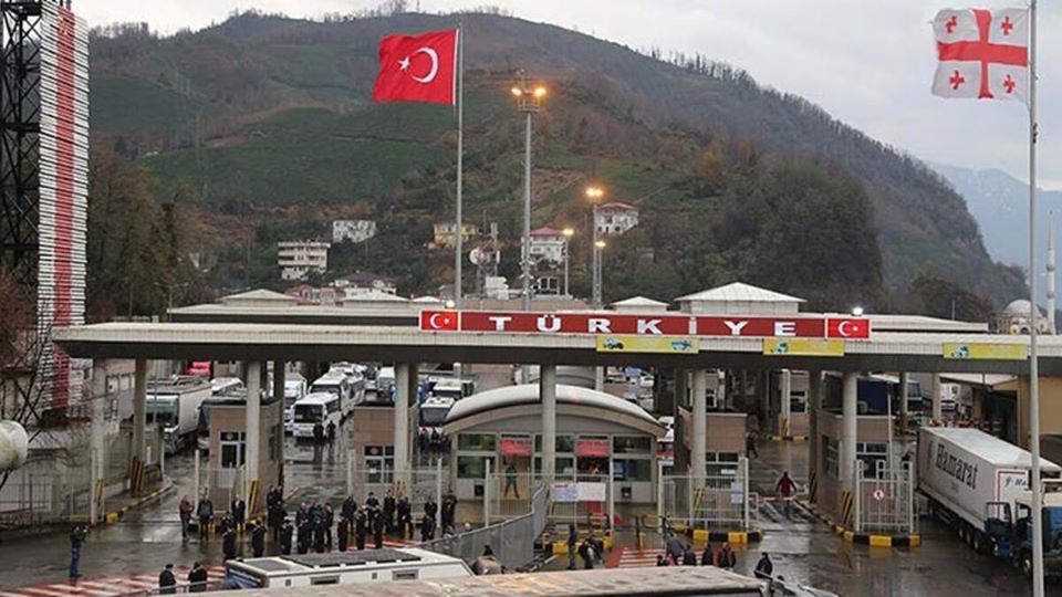 თურქეთში სამუშაოდ წასვლა დამსაქმებლის მიწვევით იქნება შესაძლებელი – მთავრობა/SARP SINIR KAPISI GÜRCÜ İŞÇİLERE AÇILIYOR.