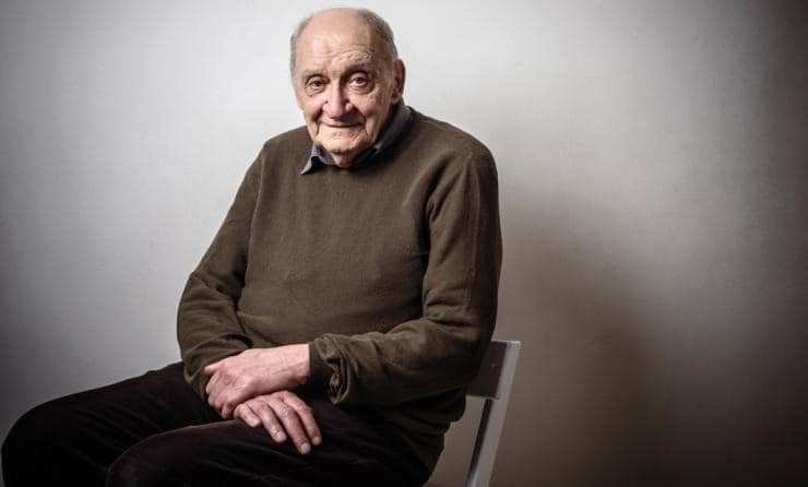 Gürcüler Efsane Yazar Guram Dochanashvili'nin 82.Yaşgününde Saygılılarını Sunmaya Devam Ediyor