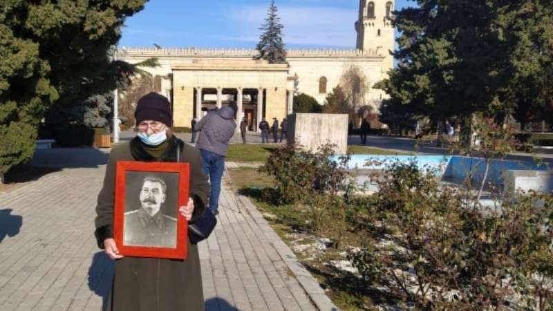 Stalin'in 142. doğum gününde anıldı