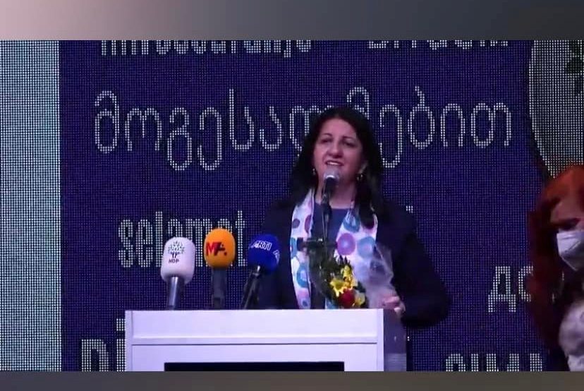 ჩვენ გვიყვარს ქართველები! Biz Gürcüleri seviyoruz!