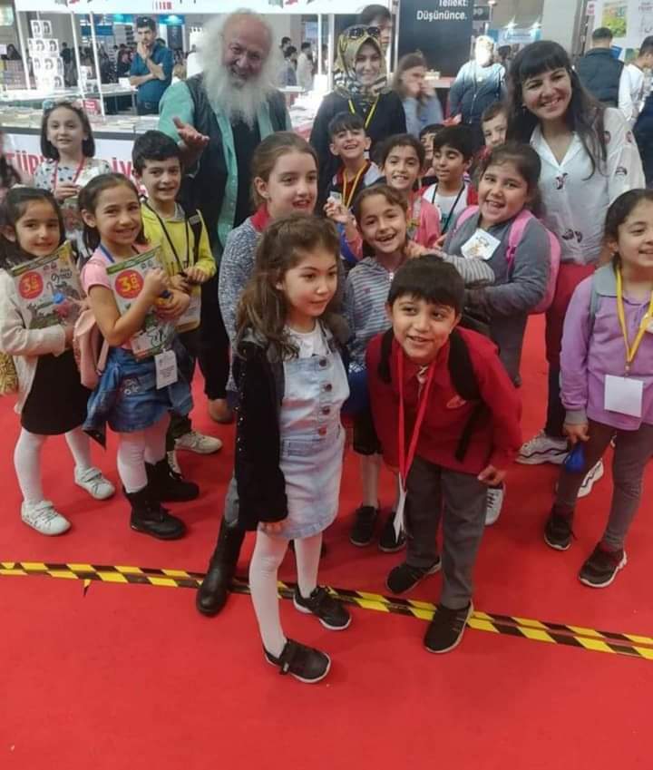 Sezai Sarıoğlu: KISA HİKÂYE