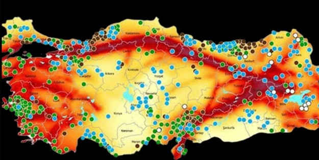 A. Kadir Paksoy: Ağlıyor Anadolu