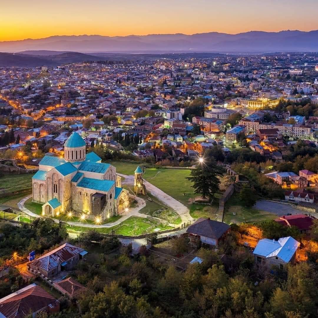 Eka Kukhianidze: ქუთაისი - Kutaisi