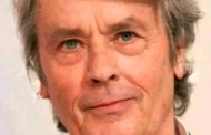 Alain Delon  86 yaşında İsviçre de  yaşamına son vermek  için otenazi istedi ..