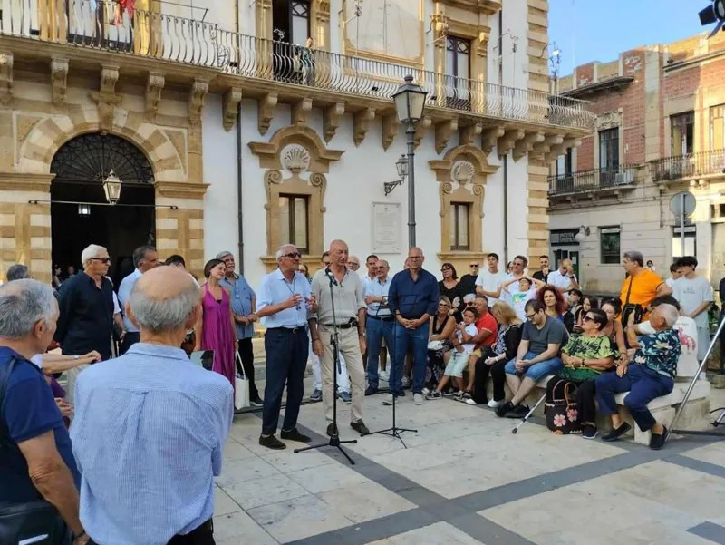 Dato Mağradze Silcilya'da, Uluslararası Şiir Festivalinde