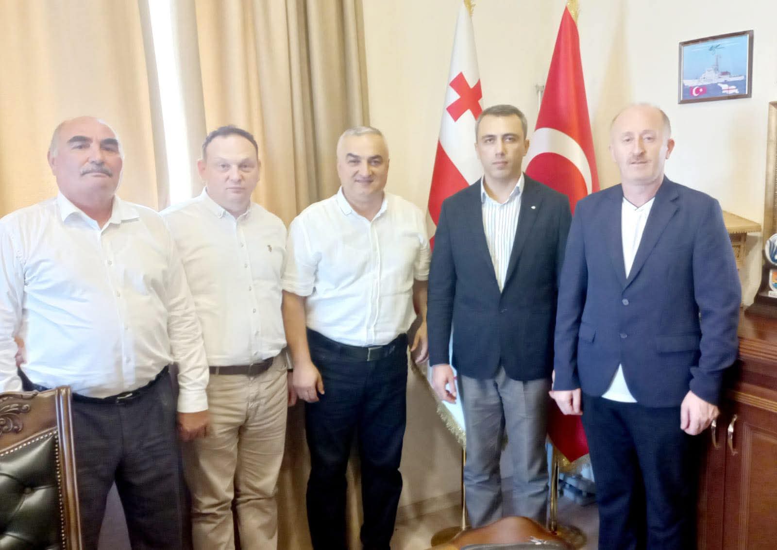Trabzon Artvinliler Derneği Başkanı Ahmet Tüfekçi ve Arkadaşları Trabzon Gürcistan Başkonsolosluğuna nezaket ziyaretinde bulundular