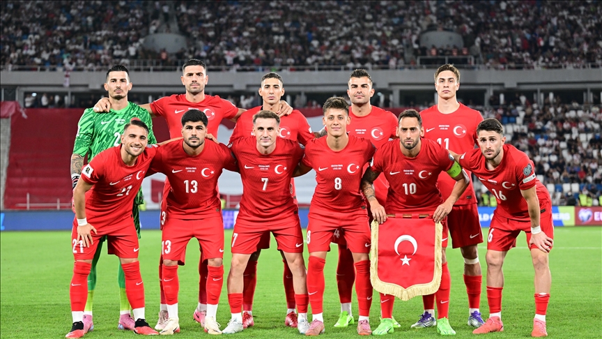 Türkiye Futbol, basketbol ve voleybolda büyük  sevinç