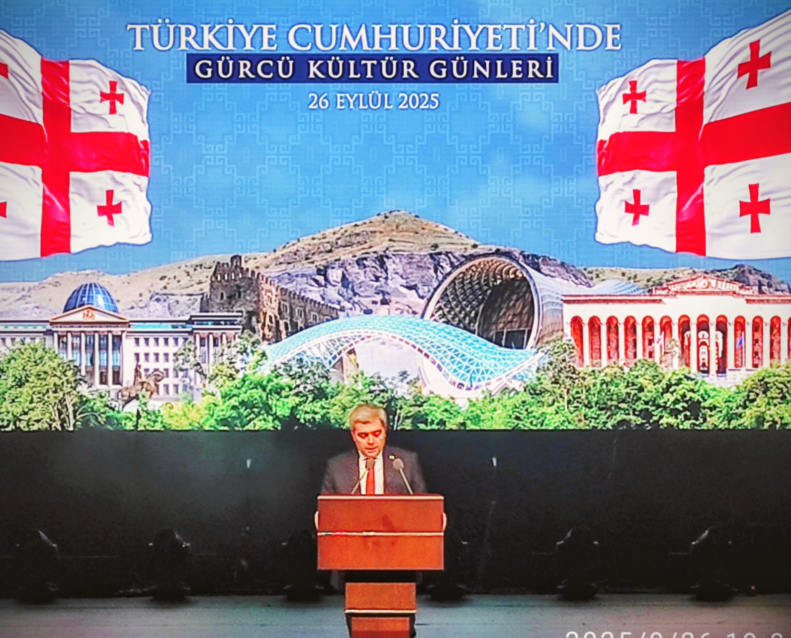 Ercan Eroğlu: Ankara'da Muhteşem  Gürcü Kültür Gecesi