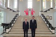 Gürcistan Büyükelçisi Mustafa Türker Ari Batum Başkankosolosluk görevine başlayan Yaşar Ergün ile görüştü