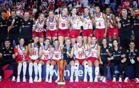 Filenin Sultanları Avrupa’nın Zirvesinde: Türkiye Voleybolda Uçmaya Devam Ediyor! 🇹🇷🏐